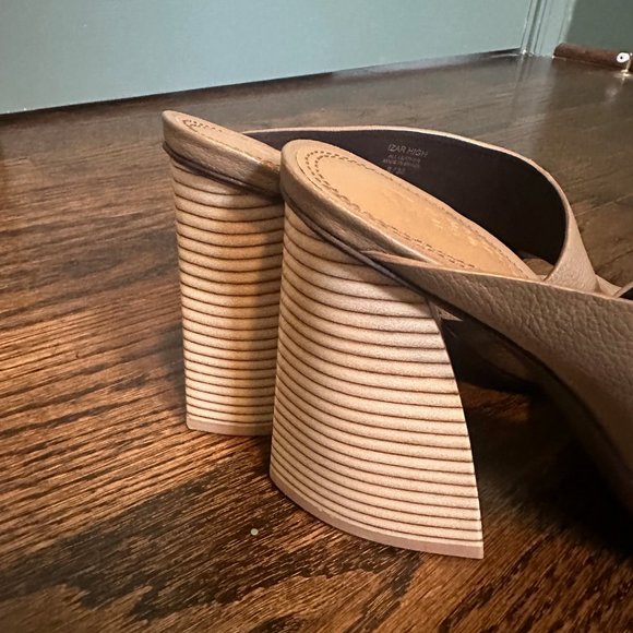 Mercedes Castillo Izar High Asymmetrical Leather Mule Heels Size 8/38 - Picture 4 of 5